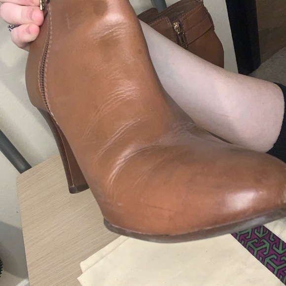 Tory Burch Bristol Equestrian Calf Bootie 8M Pre-Owned with Dust Bag! - Picture 4 of 12